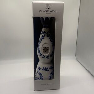 Clase Azul Reposado 750ml Tequila Bottle in Box